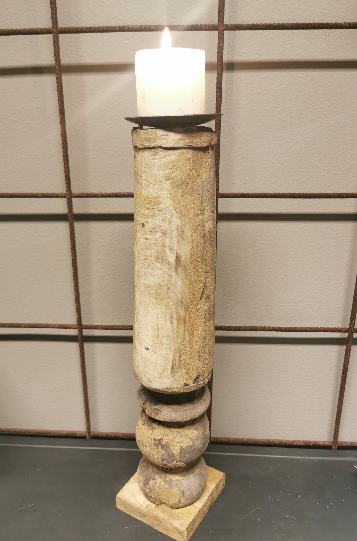 Lysestaker av gjenbruk. Nr1. Høyde 37cm. Indisk