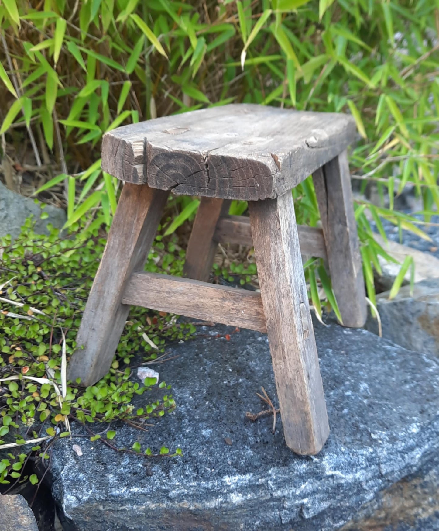 Vintage liten krakk, håndlaget.