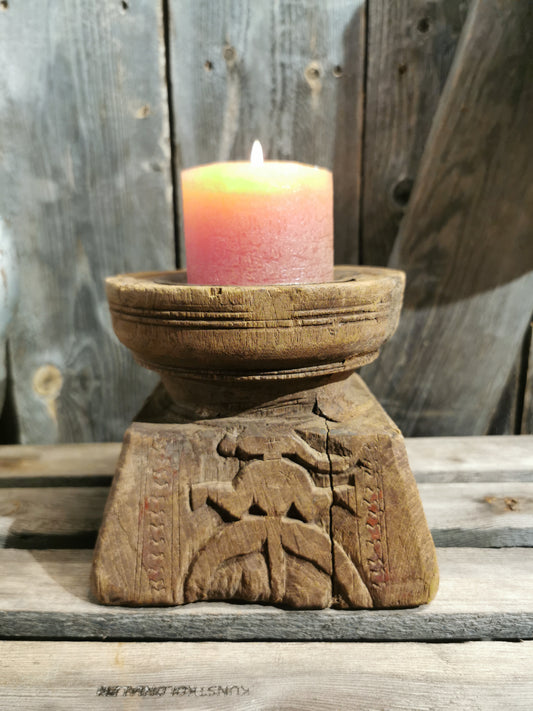 Kubbe Lysestake i tre H 13,5cm d oppe14cm d nede 12x15cm. Nr1.