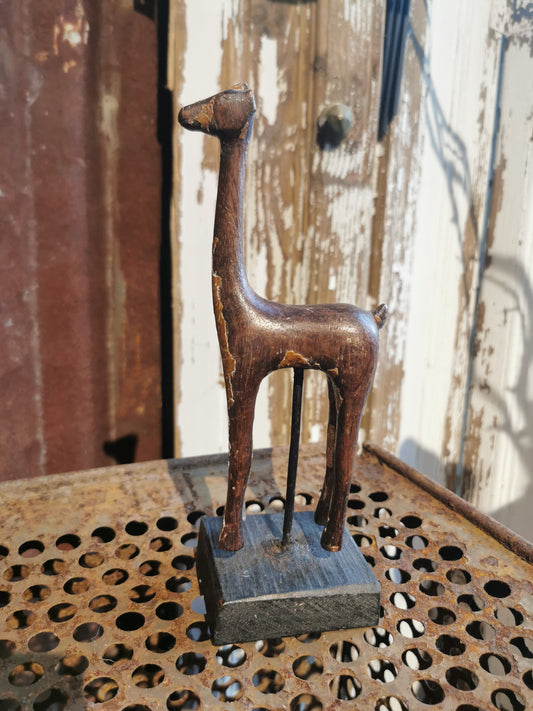 Håndlaget gammel giraff