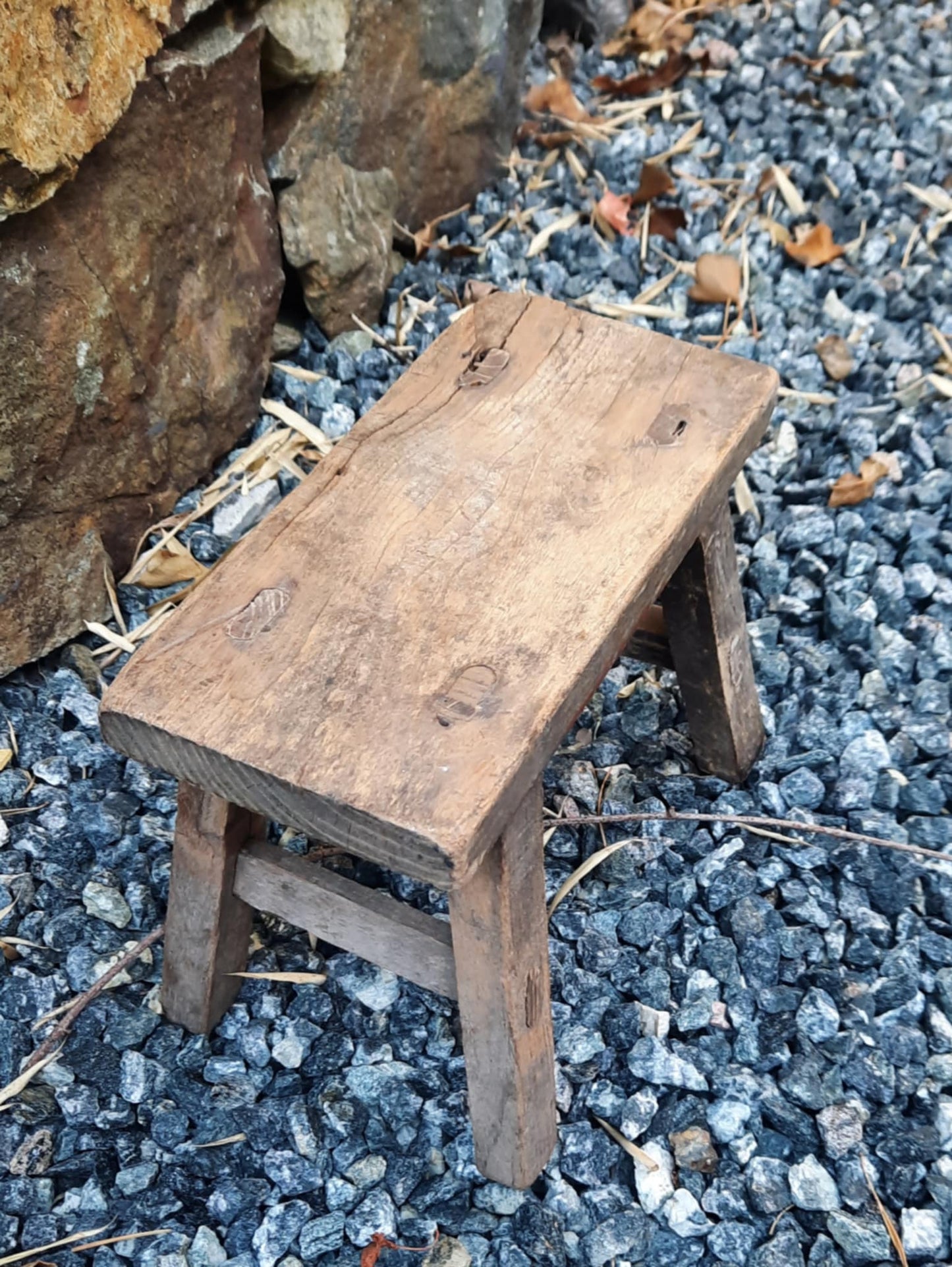 Håndlaget liten krakk fra Ungarn #5#