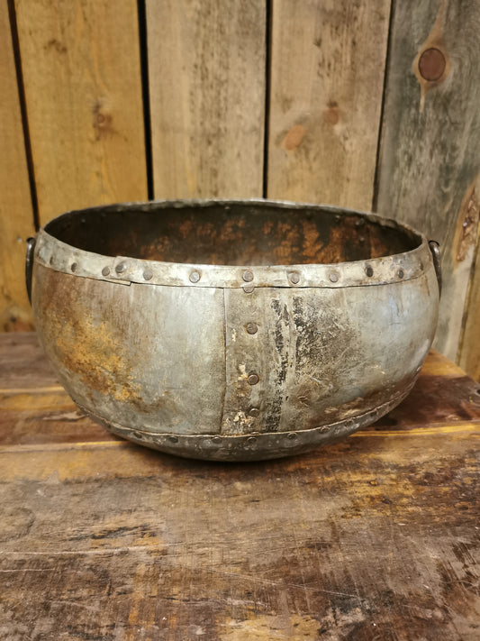 Metallbolle av Indisk vannbeholder #2