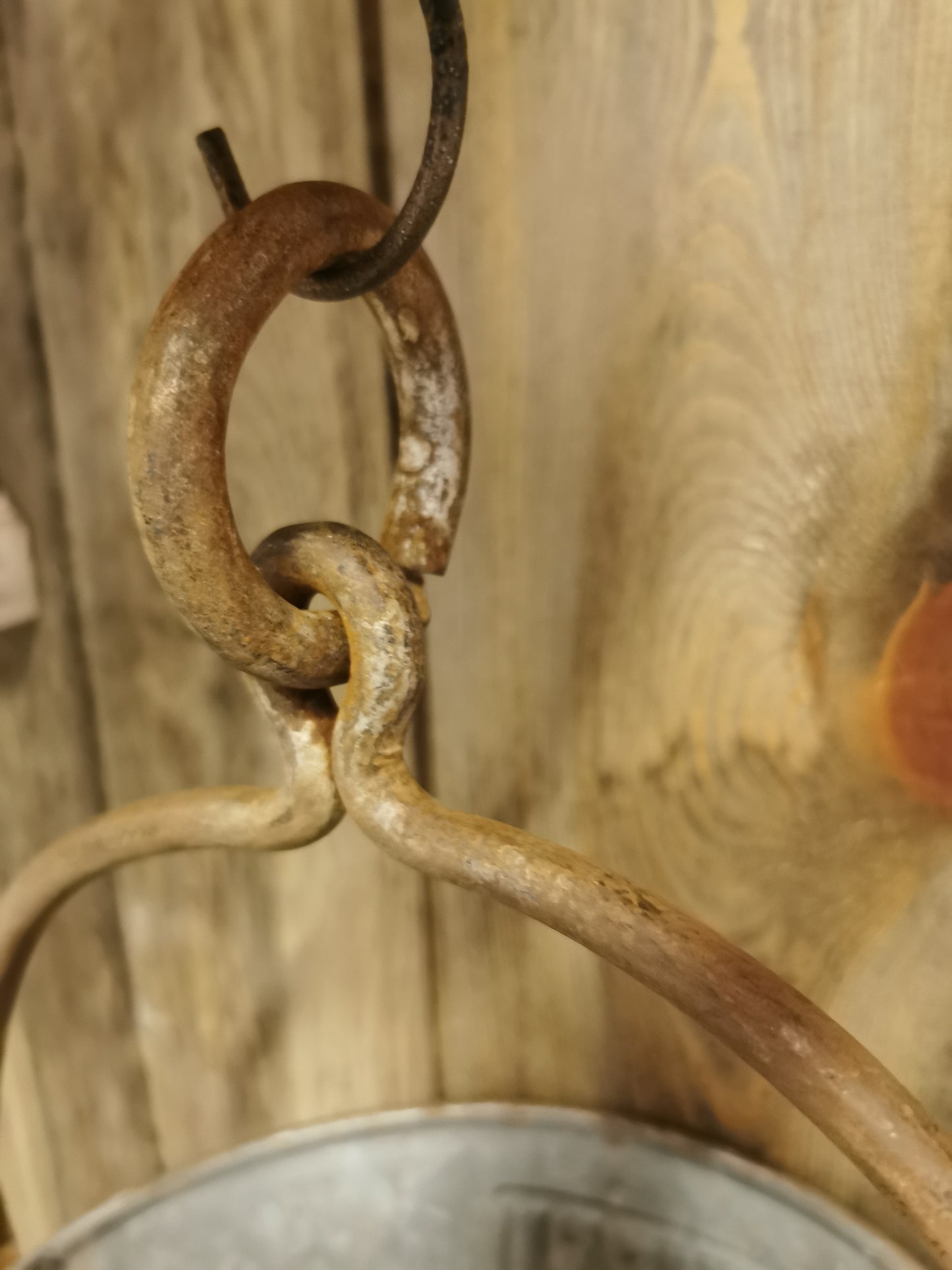 Håndlaget Indisk vintage sinkbøtte.