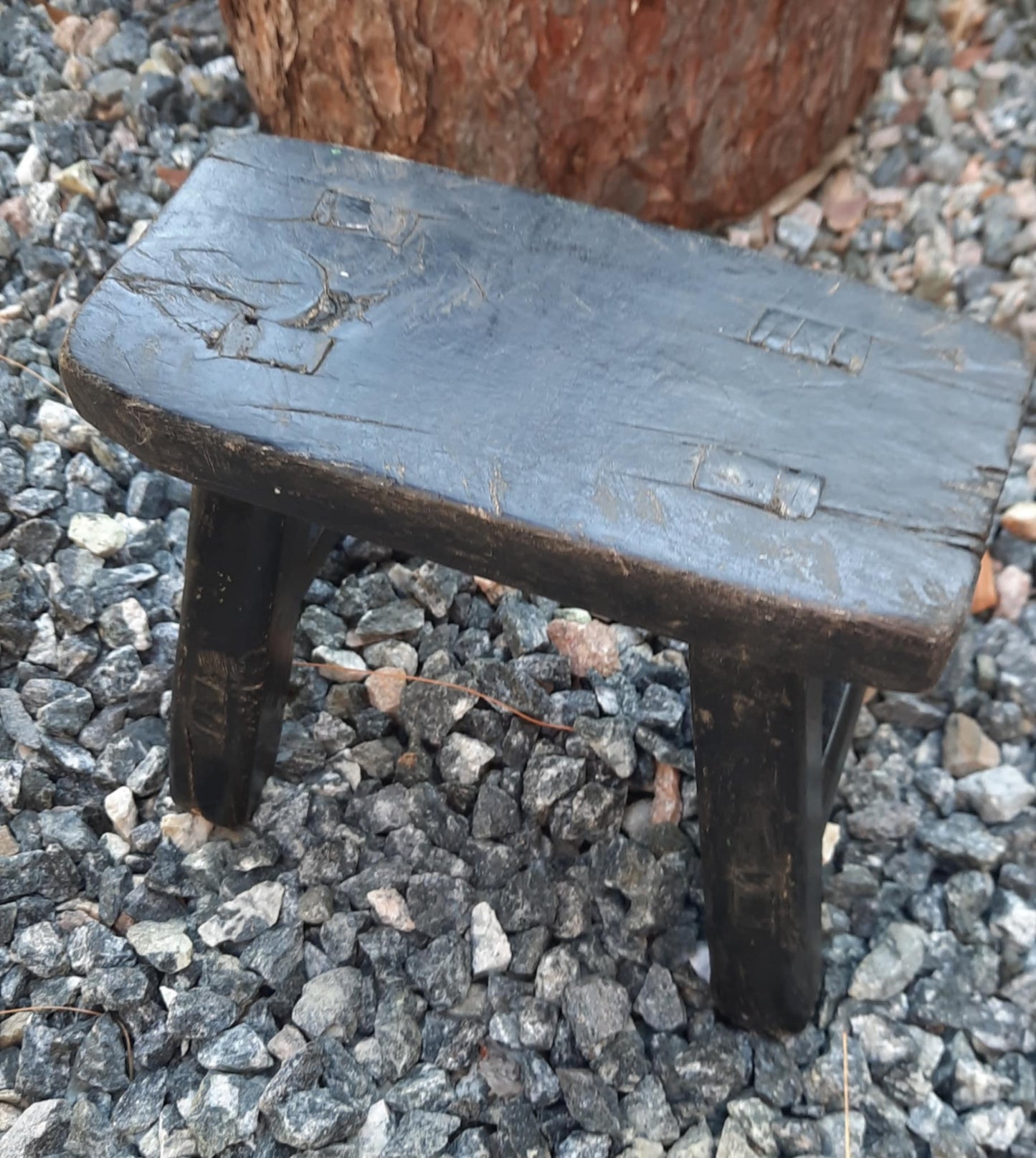 Liten. Håndlaget krakk fra Ungarn #4#