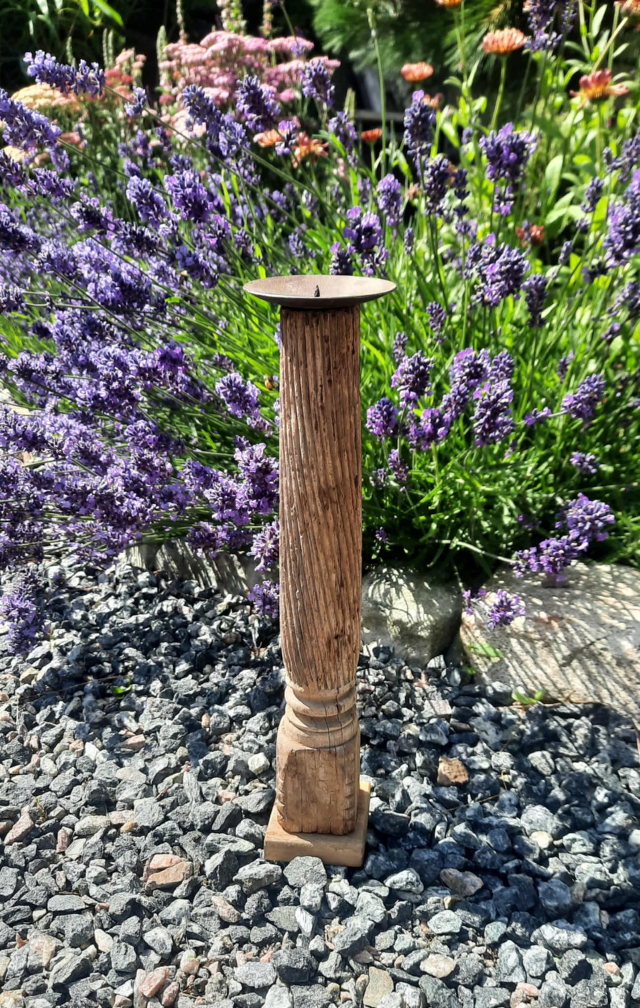 Lysestake av gjenbrukstre nr6. H 34cm. Indisk