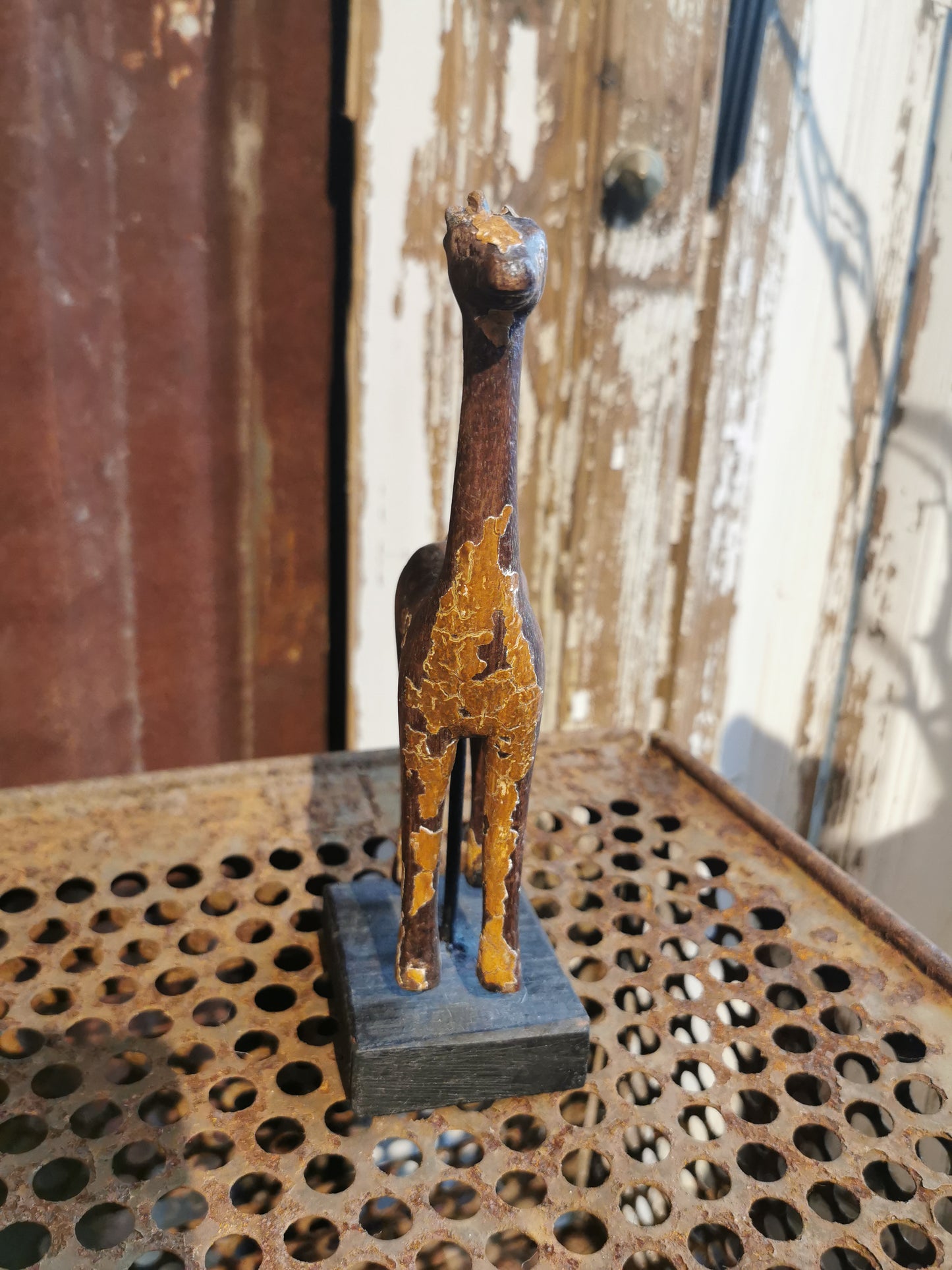 Håndlaget gammel giraff