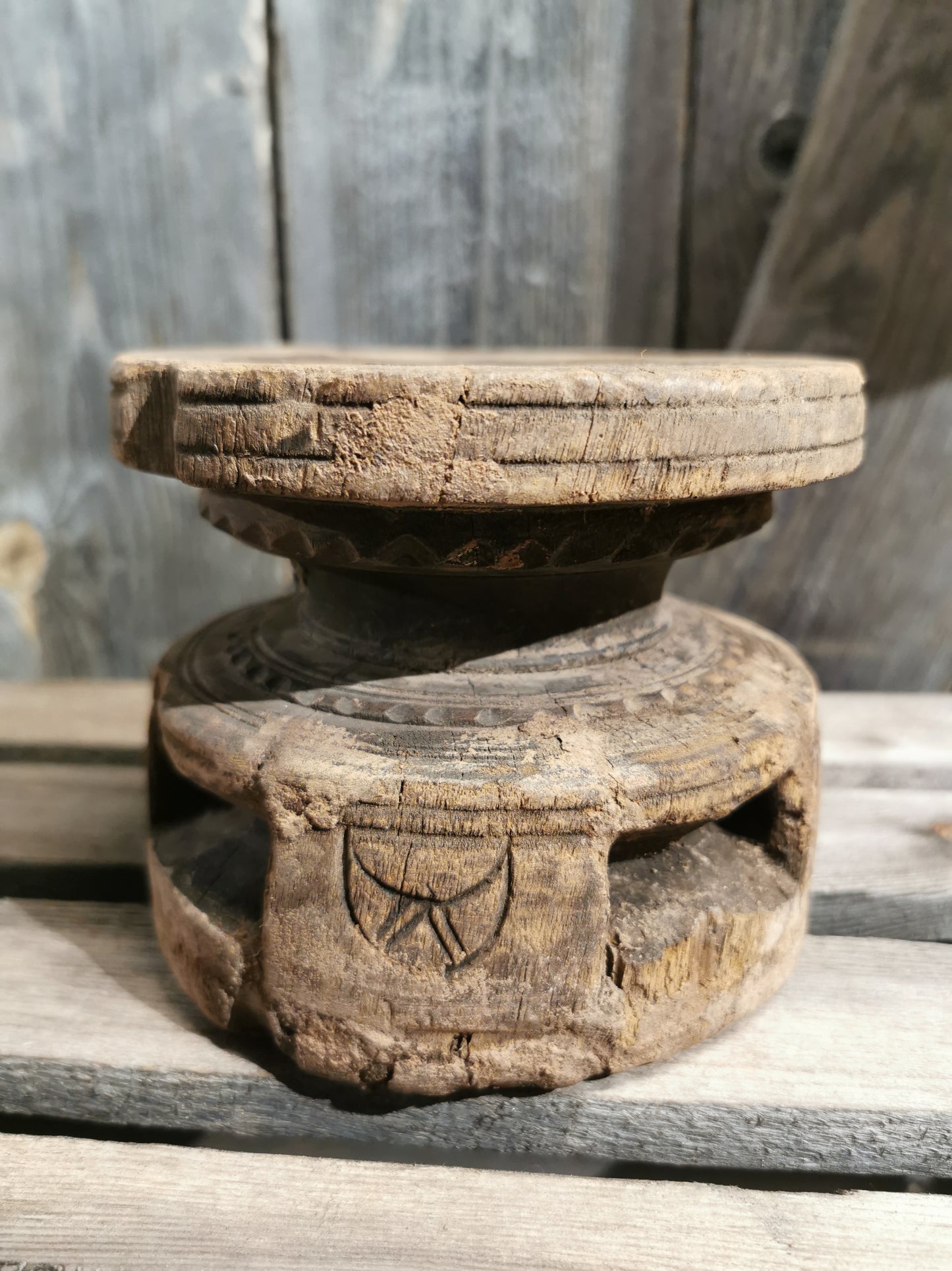 Kubbe lysestake i tre H 11cm d 13cm. Nr3